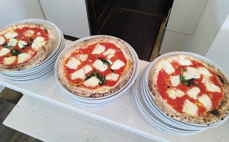 Radici Napoli In Tavola