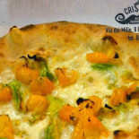 Radici Napoli In Tavola food