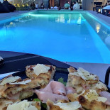 Bv Rooftop Nourriture