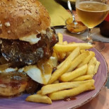 Gorbuska Comida