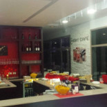 Eight CafÈ Extérieur