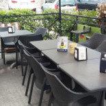 La Piazzetta Wine outside