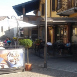La Piazzetta Wine outside