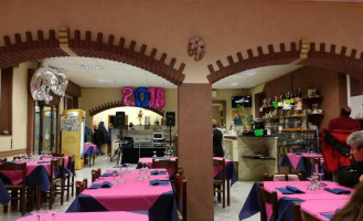 Trattoria Pizzeria La Rustichella inside