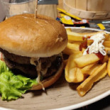 Lostecco Alba food