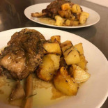 Taj Landia Comida