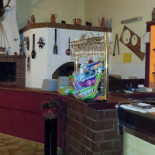 Pizzeria Alla Villa Di Peirano Dentro