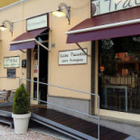 Trattoria Mezzanotte Exterior
