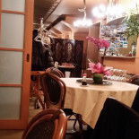La Muraglia inside