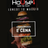 Block House Logo