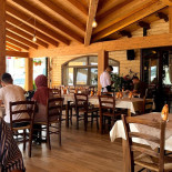 Trattoria Cacio E Pepe À l'intérieur