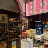Da Momo Pizzeria À l'intérieur