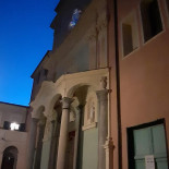 Suttu Munte Exterior