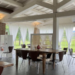 Re Sugo À l'intérieur
