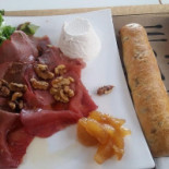 Gusto food