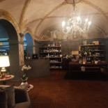 Villa Bisbini inside