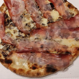 Domus Birrae food