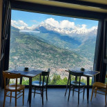 Bar Ristorante Del Residence Les Fleurs outside