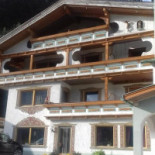 Saxl Exterior
