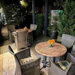 Le Due Lanterne outside