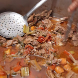 Iole Nourriture