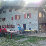 Rifugio Riva Exterior