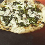 Stuzzi-pizza Robbio food