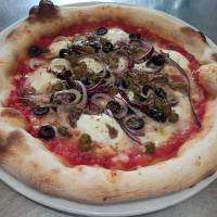 Stuzzi-pizza Robbio food