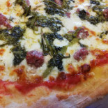 Stuzzi-pizza Robbio food