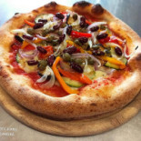 Stuzzi-pizza Robbio food