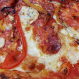 Stuzzi-pizza Robbio food