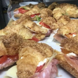 Swee Cornetti Store food