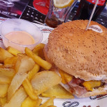 Cadilac American Diner Fossalta Di Portogruaro Nourriture
