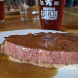 Curtense Beerstrò Comida