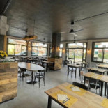 Pizzeria Desideria inside
