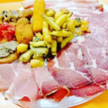 Ciaric'é Pizzeria Tabacchi food
