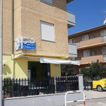 Baraonda outside