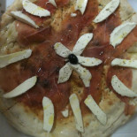 Pizzeria San Karas Comida