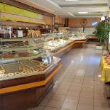 Brotto À l'intérieur