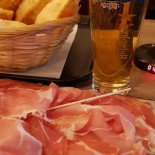La Caveja food