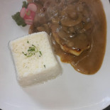 Reini's Bistro Comida