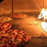 Mega Pizzeria Di Singh Hardev Nourriture
