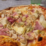 Pizzeria Alpino food