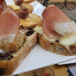 Osteria Degli Amici food