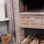 World's Pizza Exterior