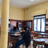 Giovanni À l'intérieur