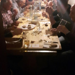 Tun's Pub Dentro