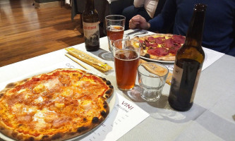 Mastro Marco Pizzeria food