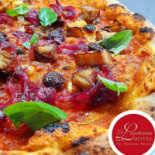 La Lanterna Pizzeria food