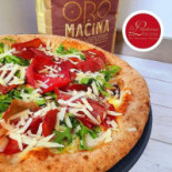 La Lanterna Pizzeria food